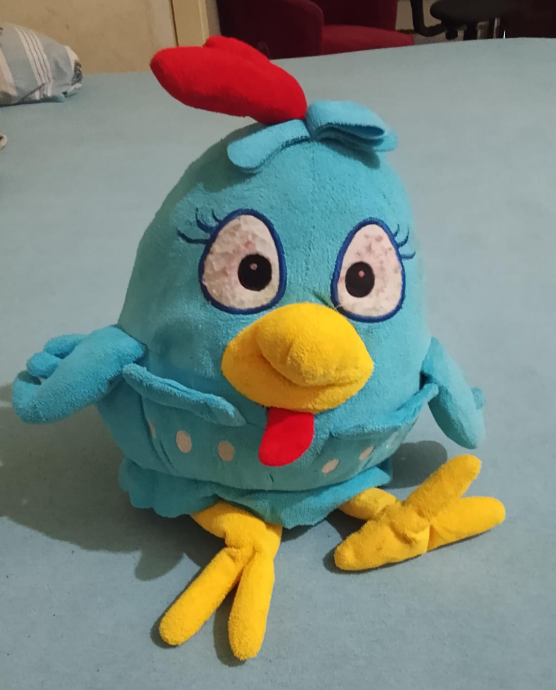 Peluche Gallinita Pintadita: ternura, color y diversión para los más pequeños